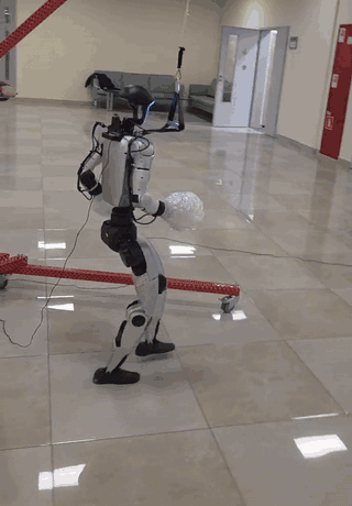 LocoGen walking on Unitree G1 hardware